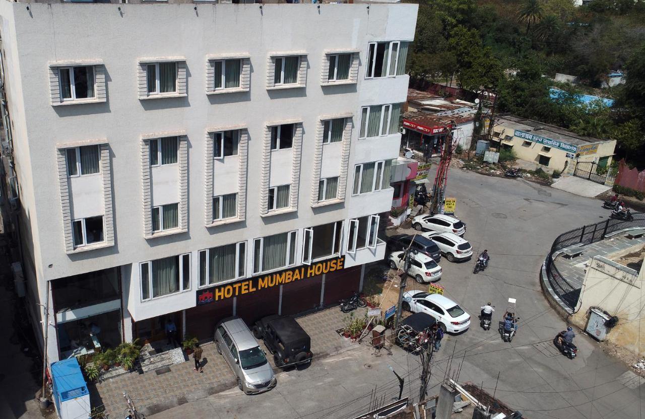 Hotel Mumbai House Express Удайпур Екстериор снимка